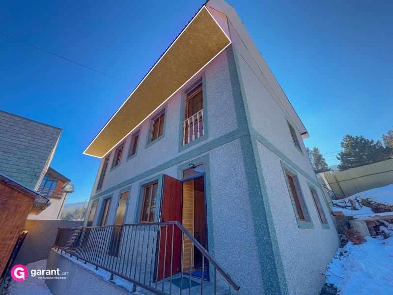 Քոթեջ՝ 1 ննջասենյակով, 4 հյուրի համար, 64 մ²