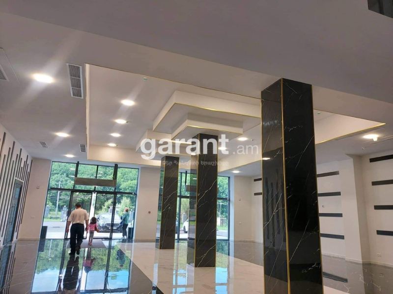 Բնակարան՝ 1 ննջասենյակով, 2 հյուրի համար, 40 մ²